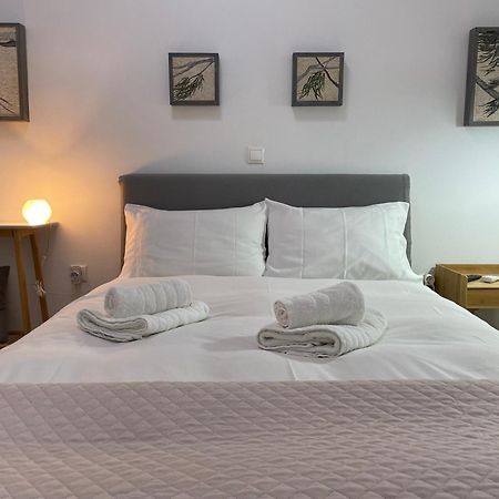Mosaic Art Apartment In Plaka Athen Exterior foto